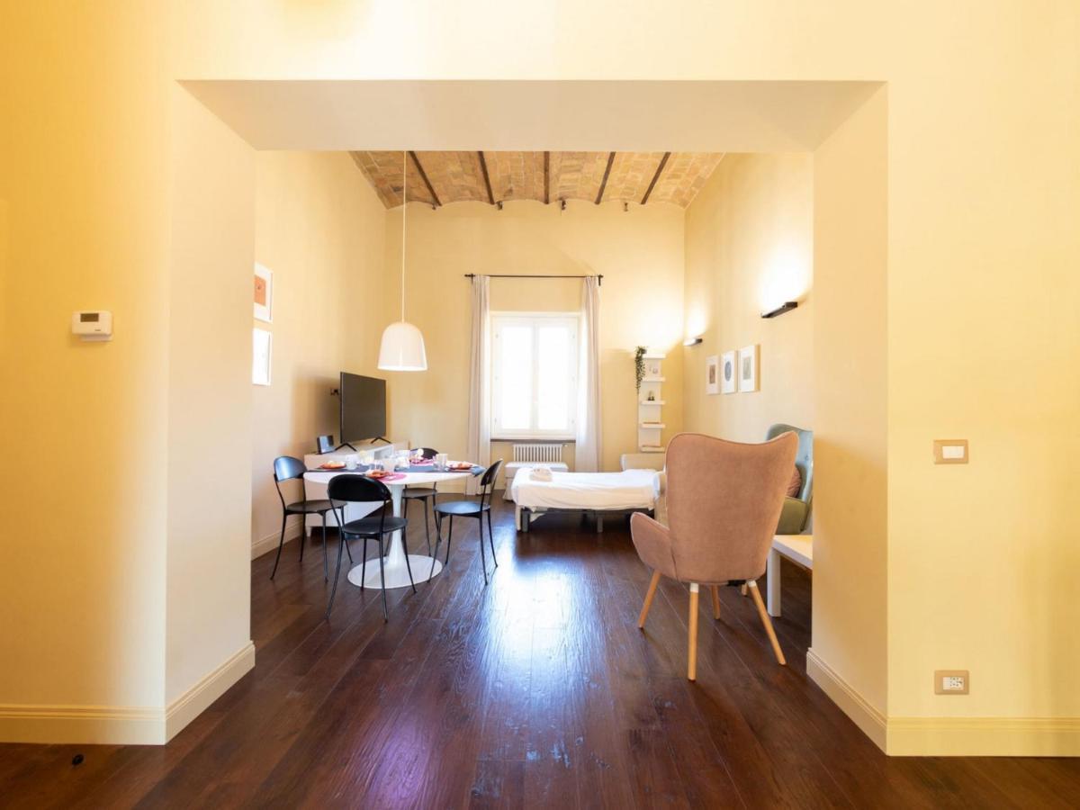 The Best Rent - Elegant Two-Bedroom Apartment Close To Saint Peter'S Basilica Рим Екстер'єр фото