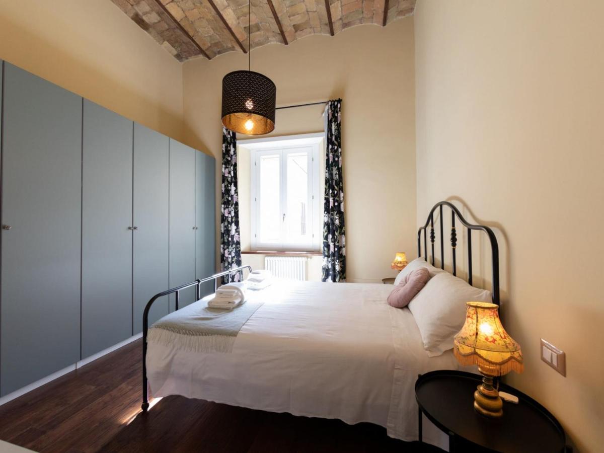 The Best Rent - Elegant Two-Bedroom Apartment Close To Saint Peter'S Basilica Рим Екстер'єр фото